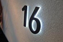 Charger l'image dans la galerie, LUMO Lighting Technology | Illuminated Backlit LED Address Number 5" (Outdoor) - Black/Brushed Aluminum