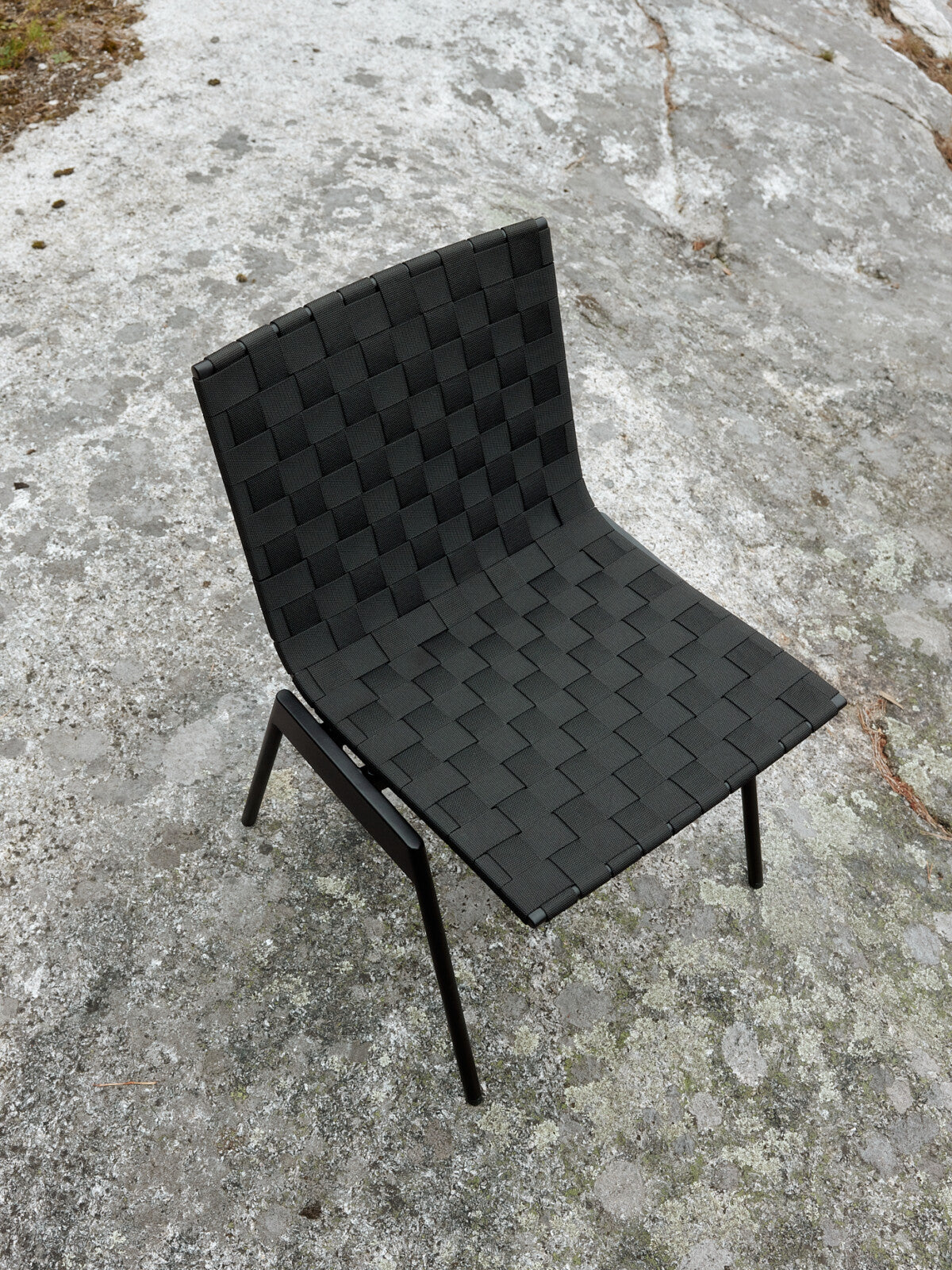 &Tradition | Ville AV33 Outdoor-Beistellstuhl - Warmes Schwarz
