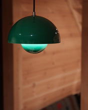 Load image into Gallery viewer, &TRADITION | Flowerpot VP1 VP1 av Verner Panton 1968 - flere farger tilgjengelig