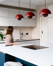 Load image into Gallery viewer, &TRADITION | Flowerpot VP1 VP1 av Verner Panton 1968 - flere farger tilgjengelig