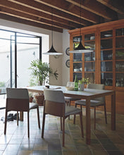 Laden Sie das Bild in den Galerie-Viewer, GUBI | Semi-Pendelleuchte (mehrere Farben erhältlich)