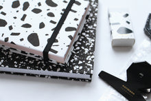 Laden Sie das Bild in den Galerie-Viewer, NORMANN COPENHAGEN | Notizbuch groß Busy Structure