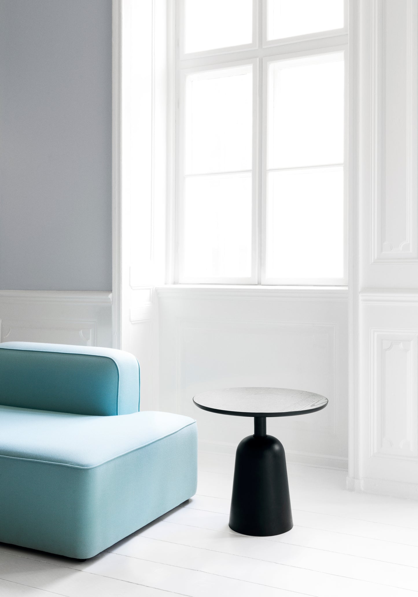 NORMANN COPENHAGEN | Amp-Lampe - Rauch/Schwarz - Groß