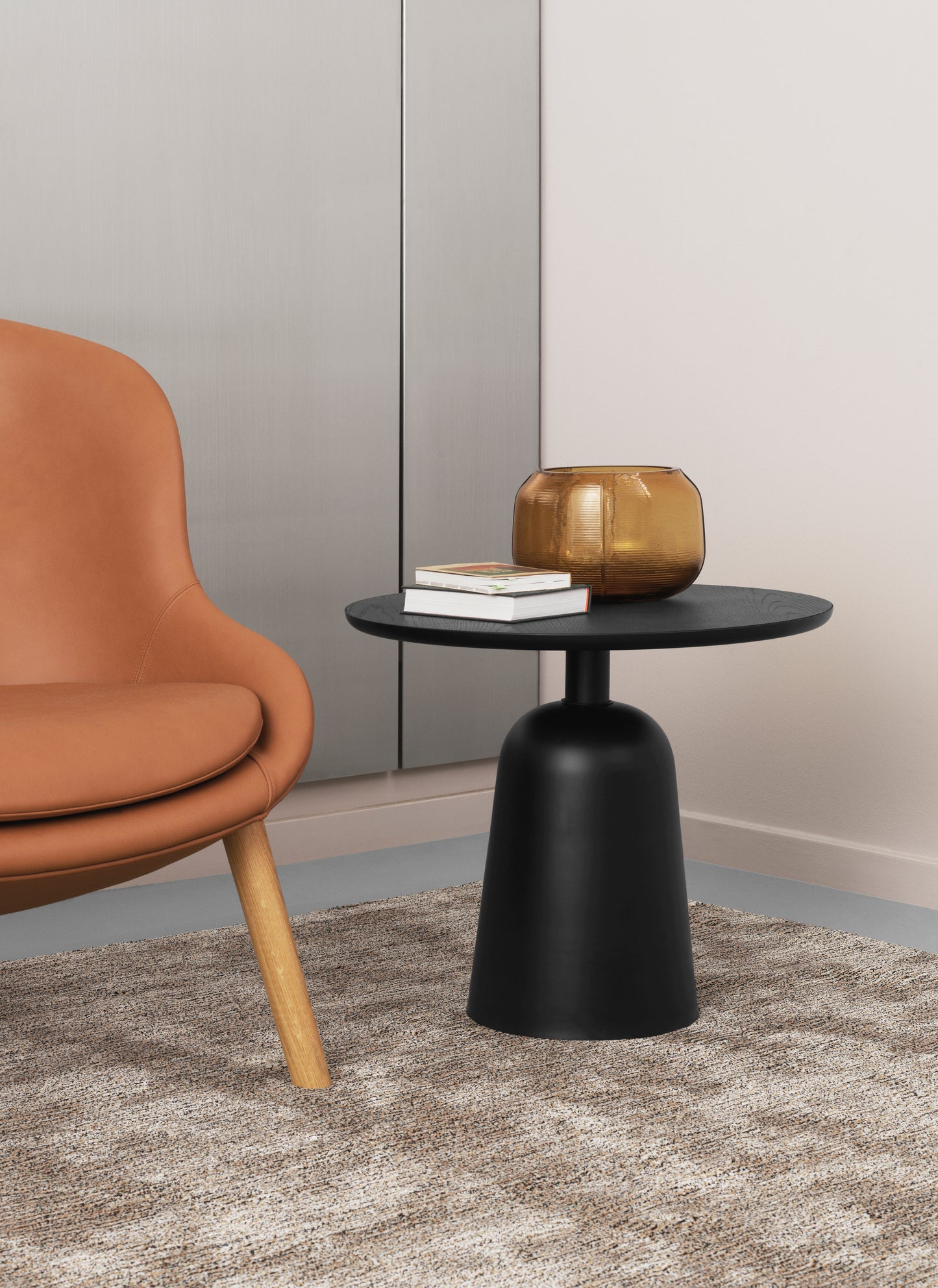NORMANN COPENHAGEN | Amp-Lampe - Rauch/Schwarz - Groß
