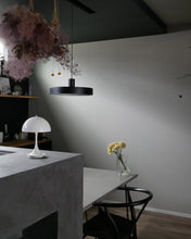 Laden Sie das Bild in den Galerie-Viewer, Louis Poulsen von Verner Panton 1971 | Tragbare Tischlampe Panthella 160 (mehrere Farben erhältlich) 
