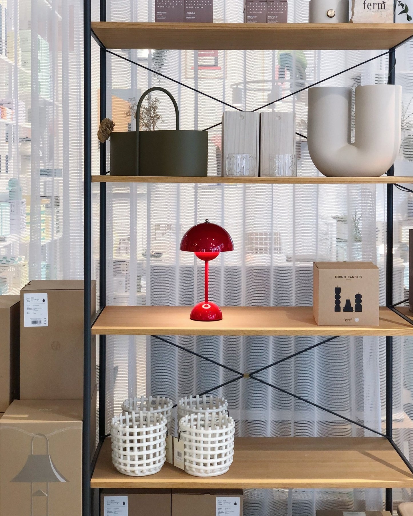 &TRADITION | Flowerpot VP9 Portable by Verner Panton 1968