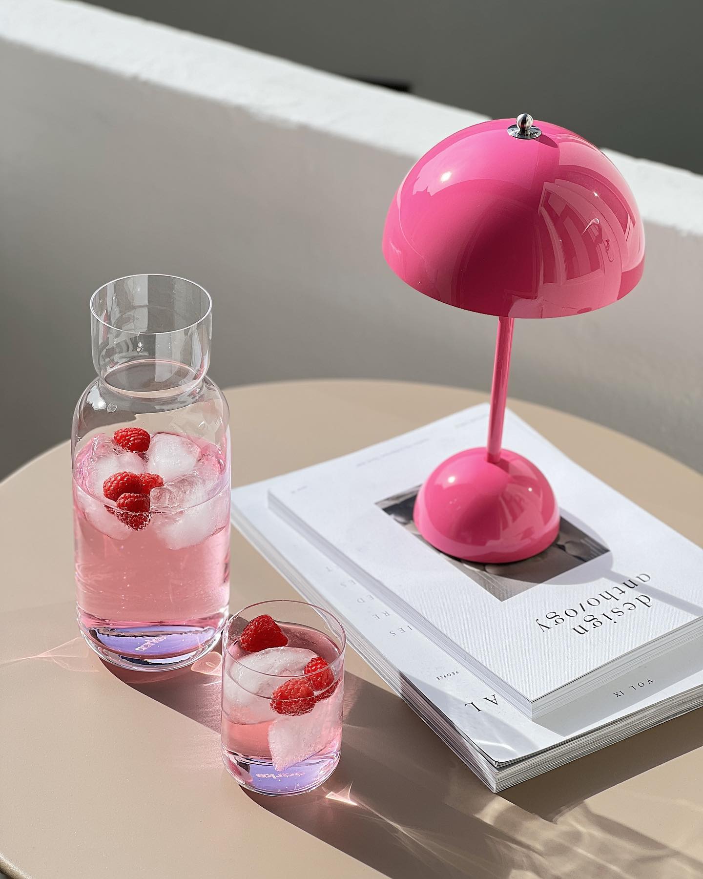 &TRADITION | Flowerpot VP9 Portable by Verner Panton 1968