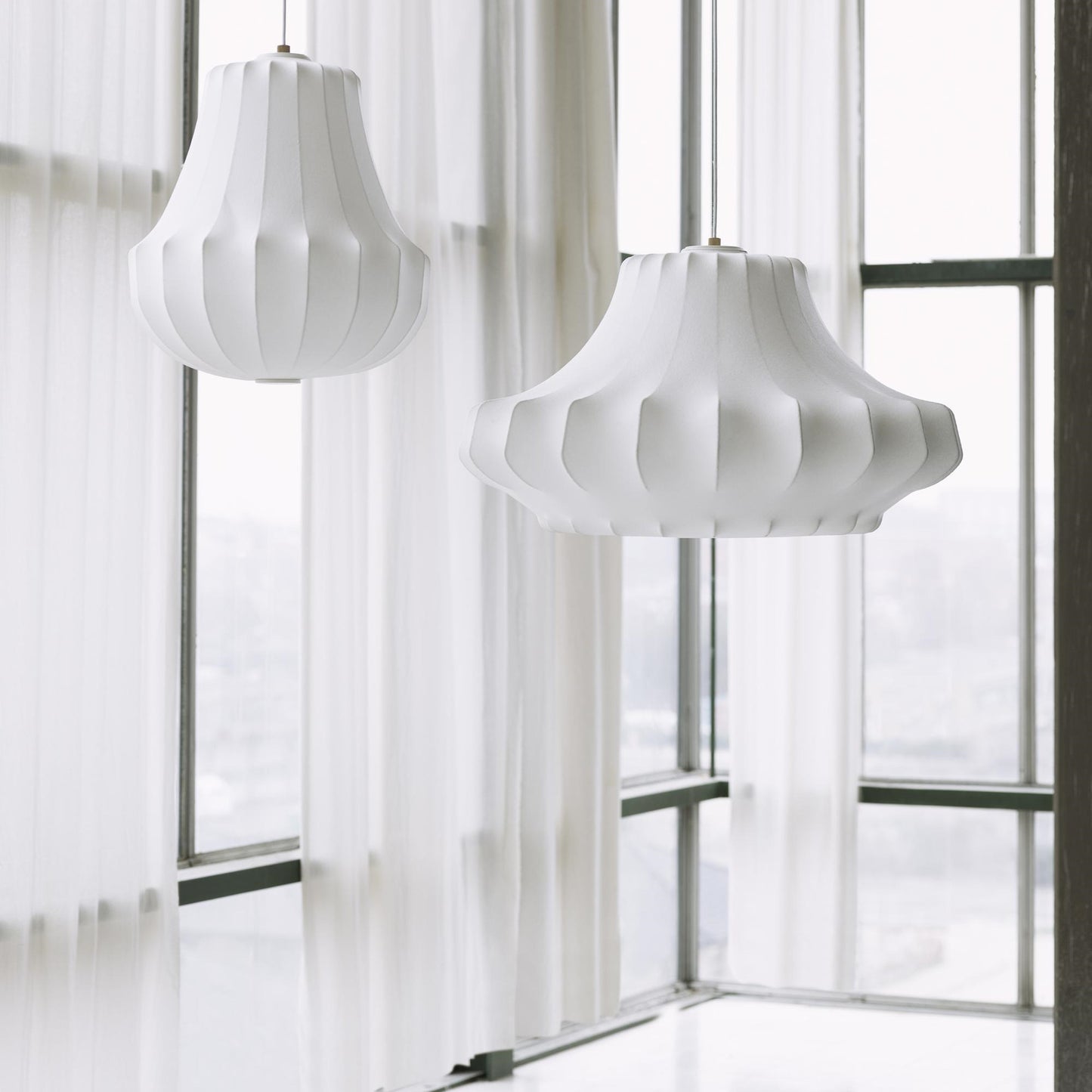 NORMANN COPENHAGEN | Glockenlampe – Weiß (mehrere Größen)