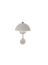 Charger l'image dans la galerie, &amp;TRADITION | Flowerpot VP8 Wandleuchte von Verner Panton 1968 – mehrere Farben erhältlich 
