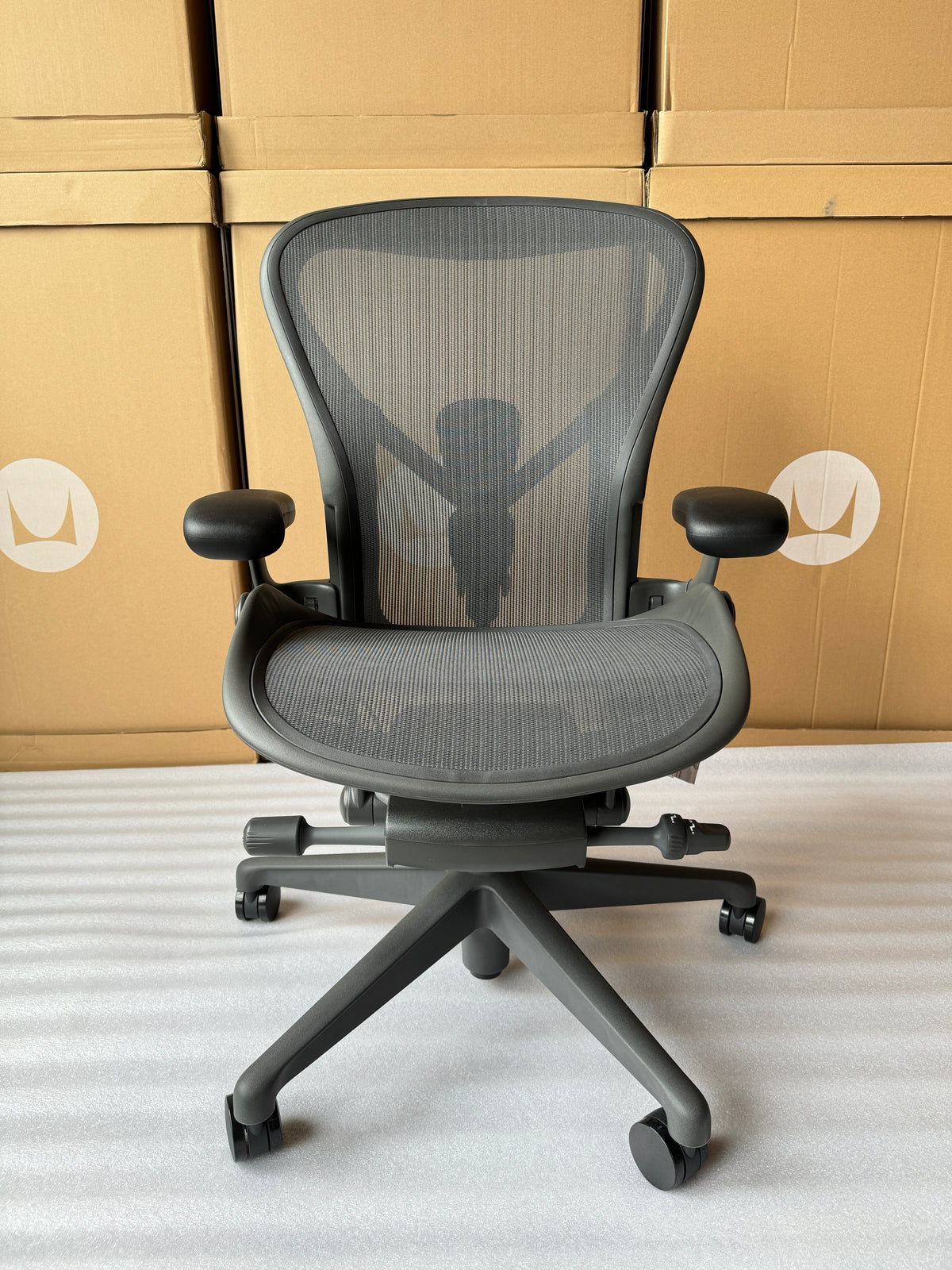 Herman Miller | Aeron Chair With Graphite Frame with Graphite Base