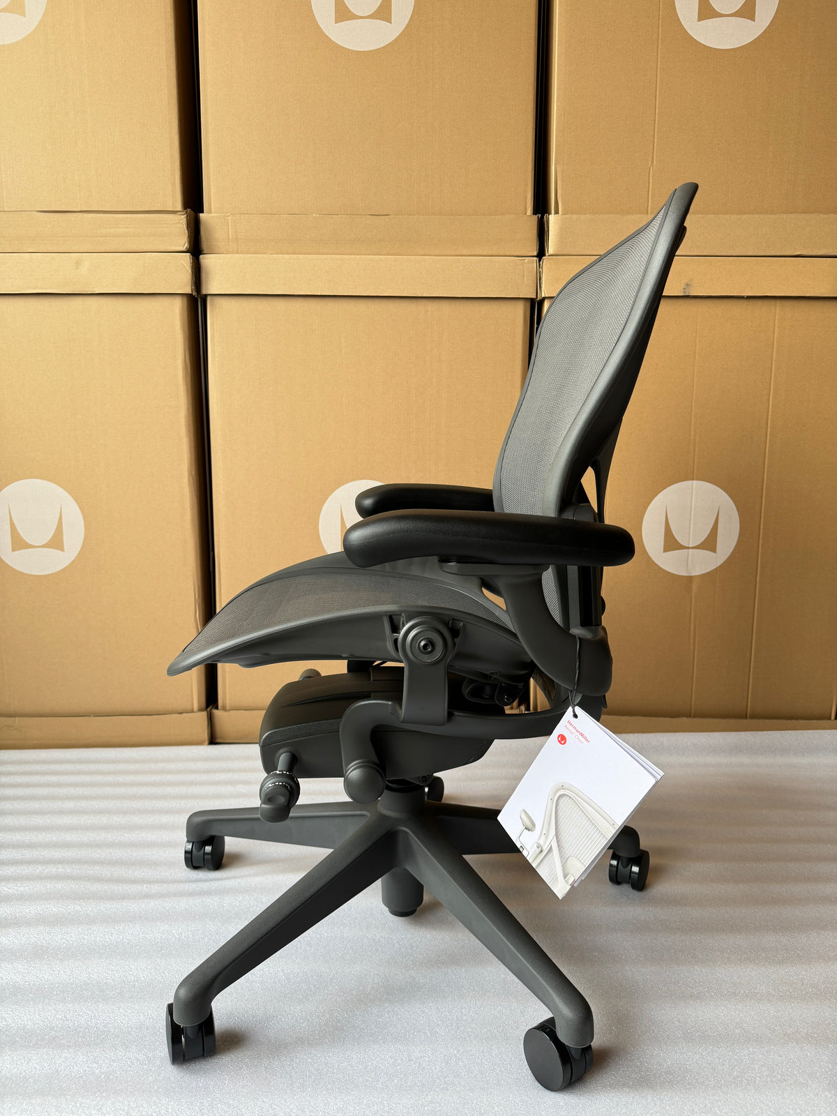 Herman Miller | Aeron Chair With Graphite Frame with Graphite Base