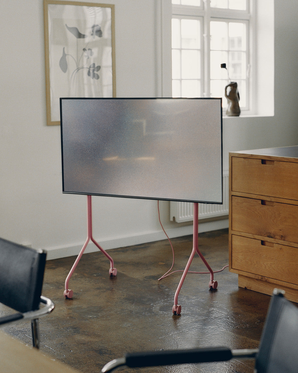 Pedestal Moon Tall TV Stand - Chrome