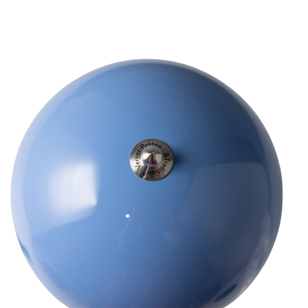 &TRADITION | Flowerpot VP9 Portable by Verner Panton 1968