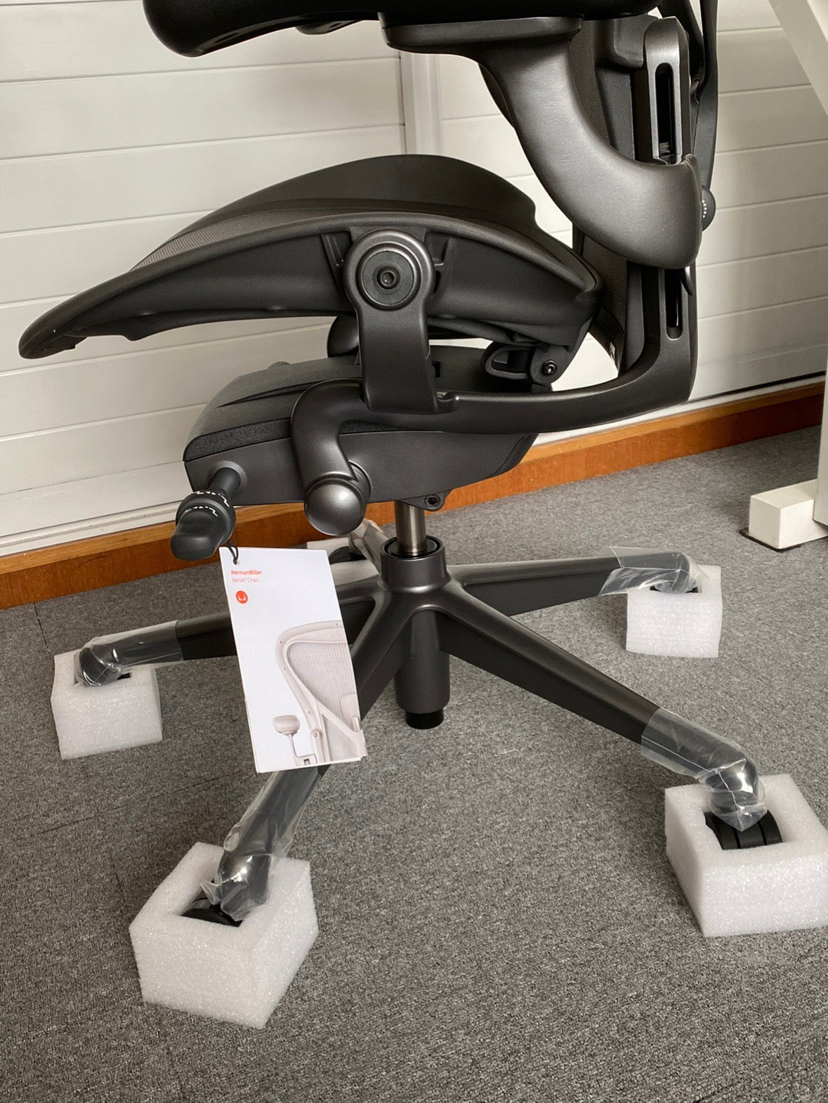 Herman Miller | Aeron Chair With Onyx Frame With Onyx Ultra Matte Finish Aluminum Base