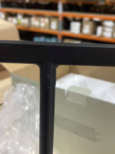 Laden Sie das Bild in den Galerie-Viewer, MUUTO | Tip Tischlampe - Mehrere Ausführungen erhältlich
