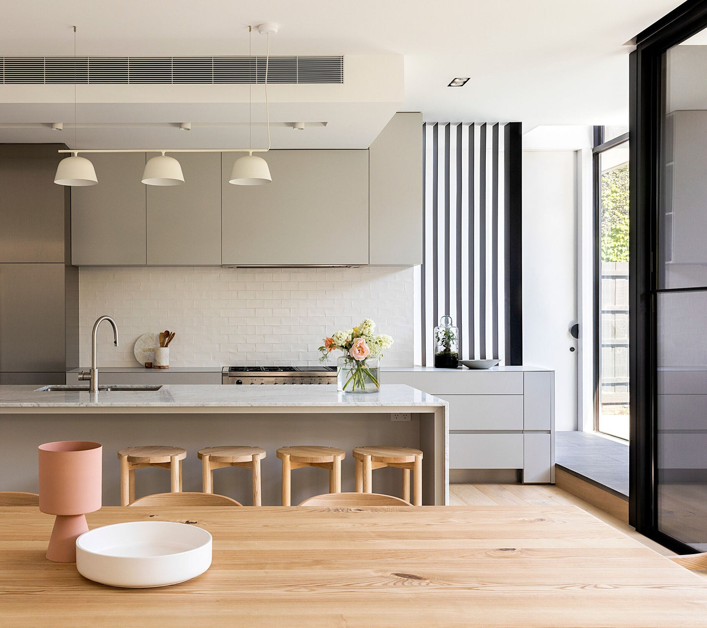 MUUTO | Ambit Rail-hanger (meerdere afwerkingen beschikbaar)