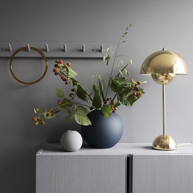 &TRADITION | Flowerpot VP3 by Verner Panton 1969 - Polished Brass