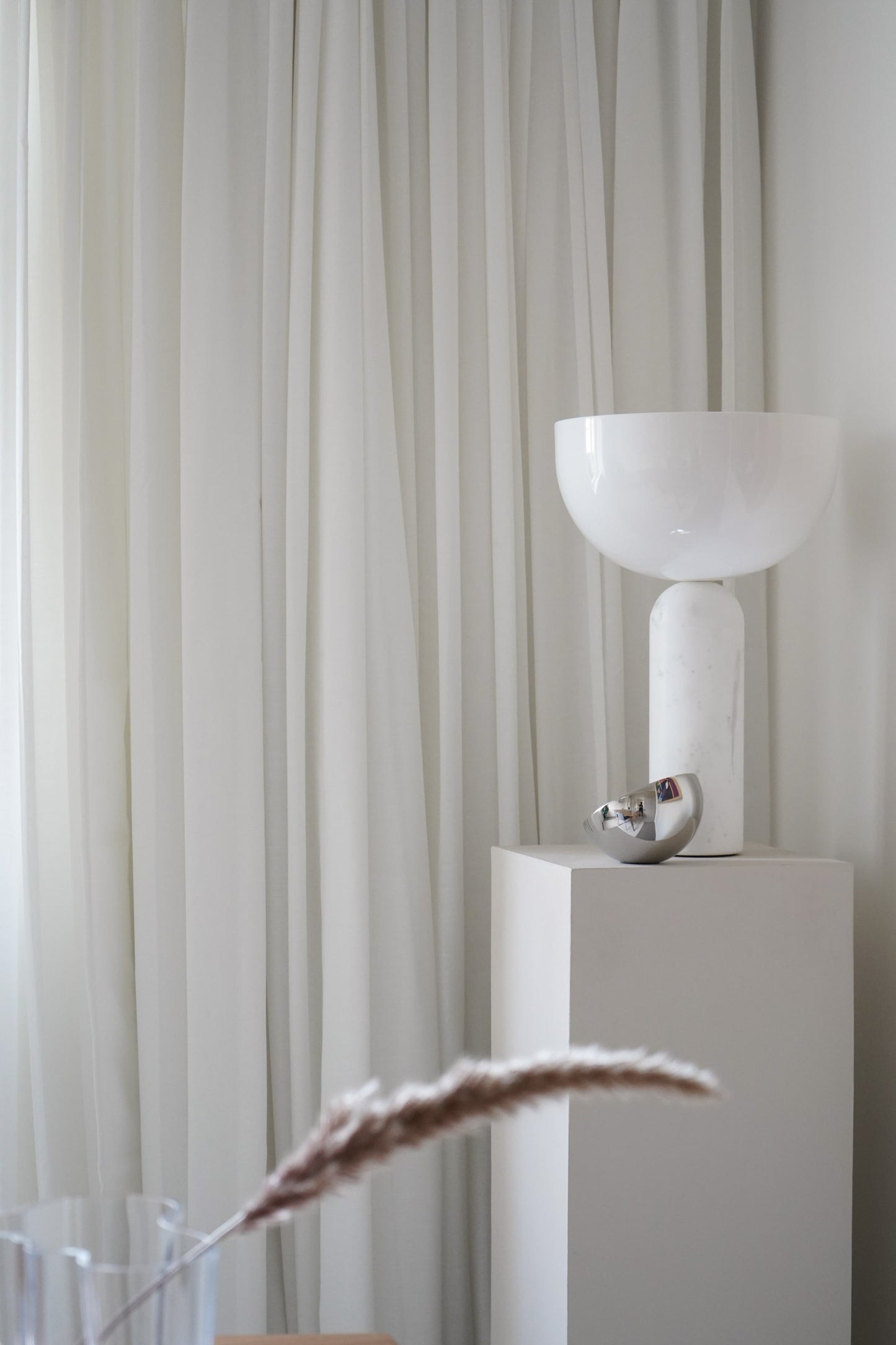 NEW WORKS | Kizu Table Lamp - White Marble, Large