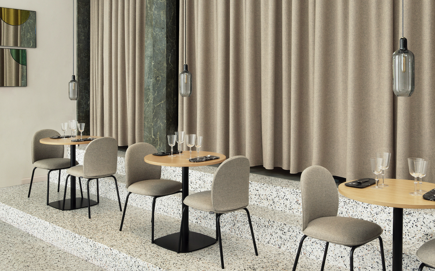 NORMANN COPENHAGEN | Amp Lamp - Smoke/Black - Small
